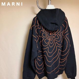 マルタンマルジェラ(Maison Martin Margiela)の新品 48 マルニ 22ss ロゴ バックプリントパーカー 黒 2919(スウェット)