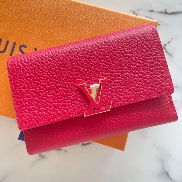 Louis Vuitton 日本未入荷　 財布　ルイ・ヴィトン　折り財布