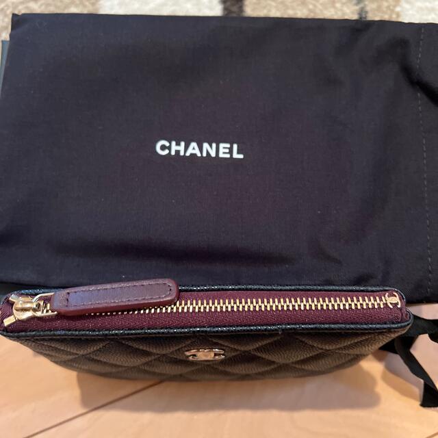 CHANEL(シャネル)のCHANEL シャネル　クラシックミニポーチ　クラシックポーチ レディースのファッション小物(ポーチ)の商品写真