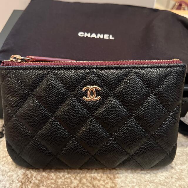 CHANEL(シャネル)のCHANEL シャネル　クラシックミニポーチ　クラシックポーチ レディースのファッション小物(ポーチ)の商品写真