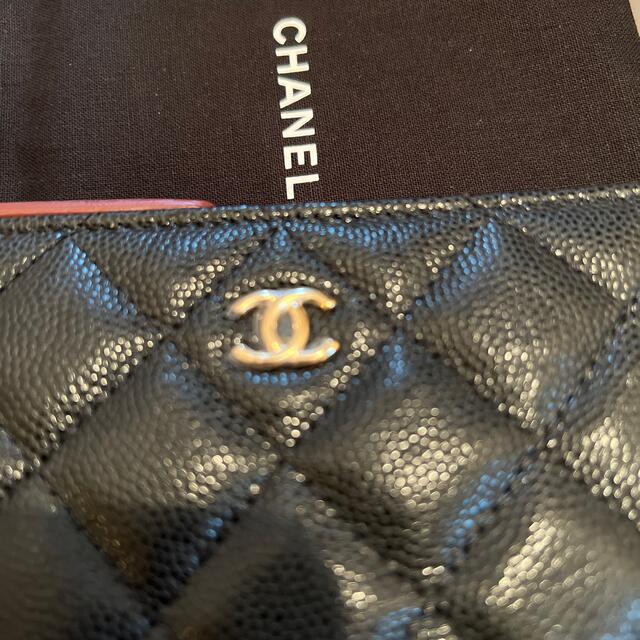 CHANEL(シャネル)のCHANEL シャネル　クラシックミニポーチ　クラシックポーチ レディースのファッション小物(ポーチ)の商品写真