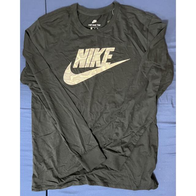 新品　NIKE XL ナイキ ロンT 白蛇　長袖 メンズのトップス(Tシャツ/カットソー(七分/長袖))の商品写真
