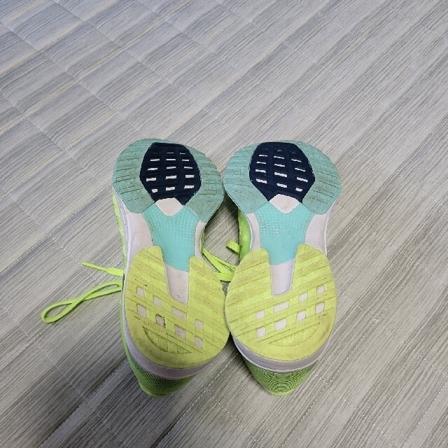 adidas(アディダス)のadidasスニーカー(アディゼロ　RC3)　24.5 キッズ/ベビー/マタニティのキッズ靴/シューズ(15cm~)(スニーカー)の商品写真