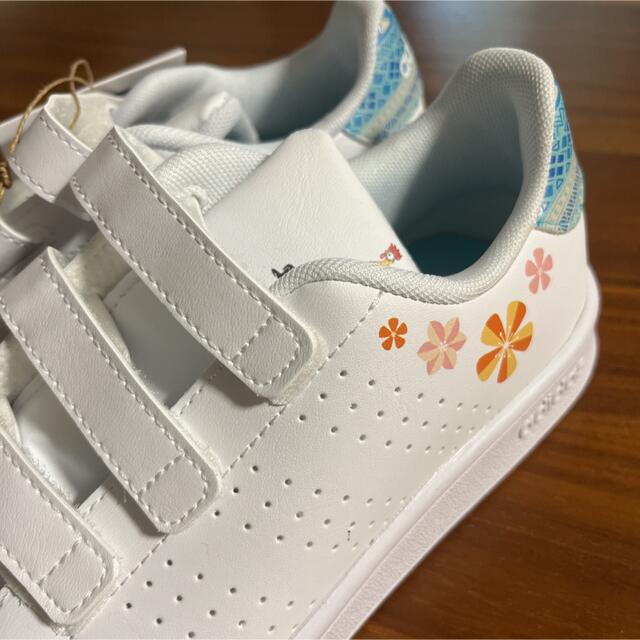 adidas(アディダス)のアディダス ADVANCOURT ディズニー モアナ プア ヘイヘイ 19cm キッズ/ベビー/マタニティのキッズ靴/シューズ(15cm~)(スニーカー)の商品写真