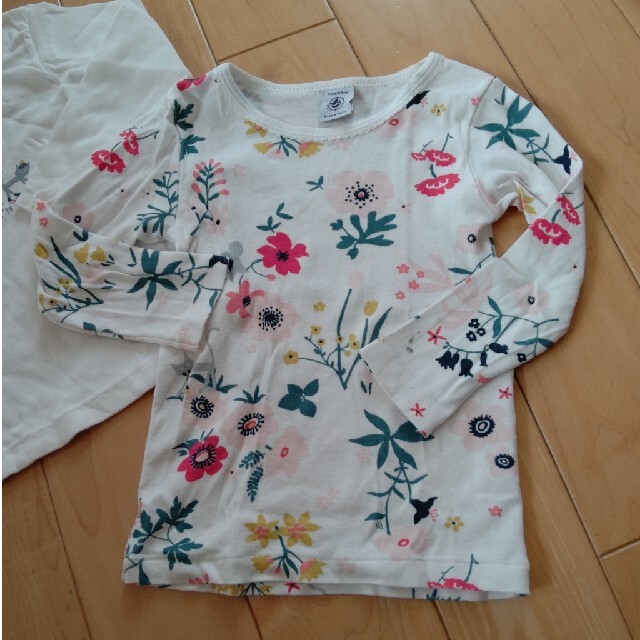 PETIT BATEAU(プチバトー)のPB 長袖インナー① 3a/95cm キッズ/ベビー/マタニティのキッズ服女の子用(90cm~)(下着)の商品写真