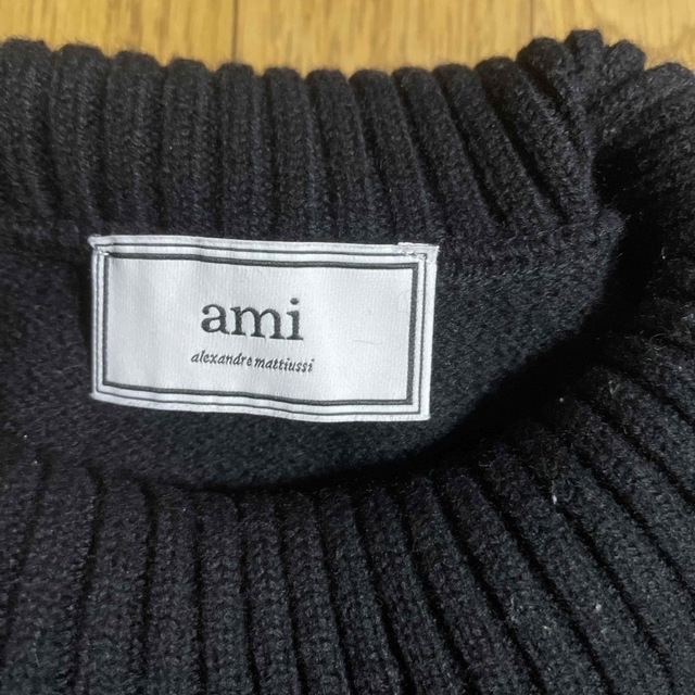 AMI PARIS タートルネックセーター