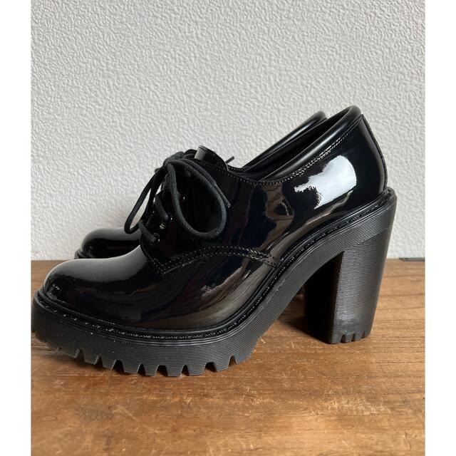 Dr.Martens(ドクターマーチン)の【専用】ドクターマーチン　サロメ　黒ステッチエナメル　UK6 レディースの靴/シューズ(ハイヒール/パンプス)の商品写真