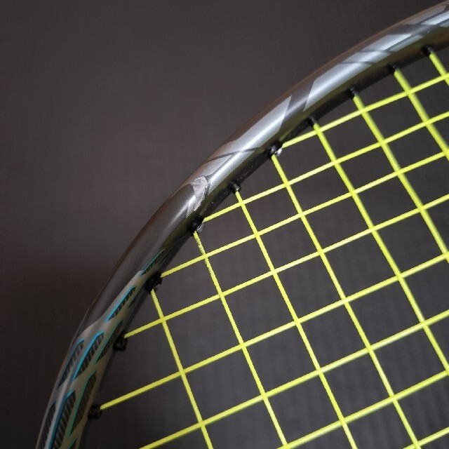 YONEX(ヨネックス)のYONEX ボルトリックzf2 3UG5 スポーツ/アウトドアのスポーツ/アウトドア その他(バドミントン)の商品写真