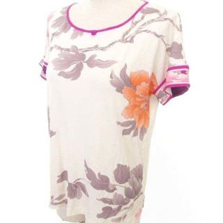 レオナール 花柄 トップスの通販 700点以上 | LEONARDのレディースを 値下げしました= レオナールトップスシルク花柄 Tシャツ/カットソー(七分/長袖)