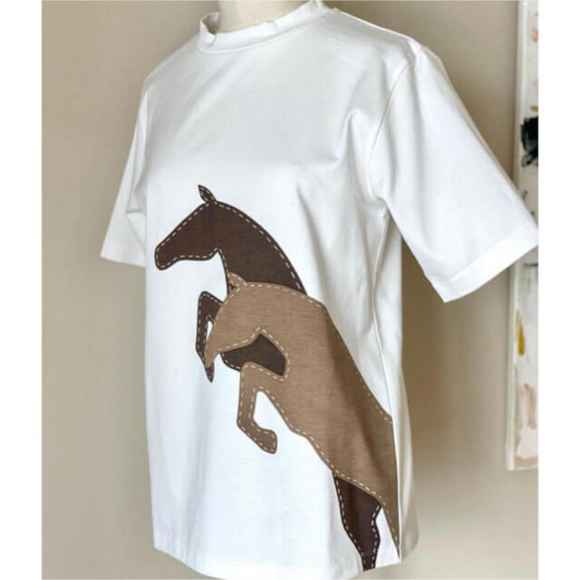 Drawer(ドゥロワー)のseventen by mihokawahito 　ホースプリントTシャツ レディースのトップス(Tシャツ(半袖/袖なし))の商品写真