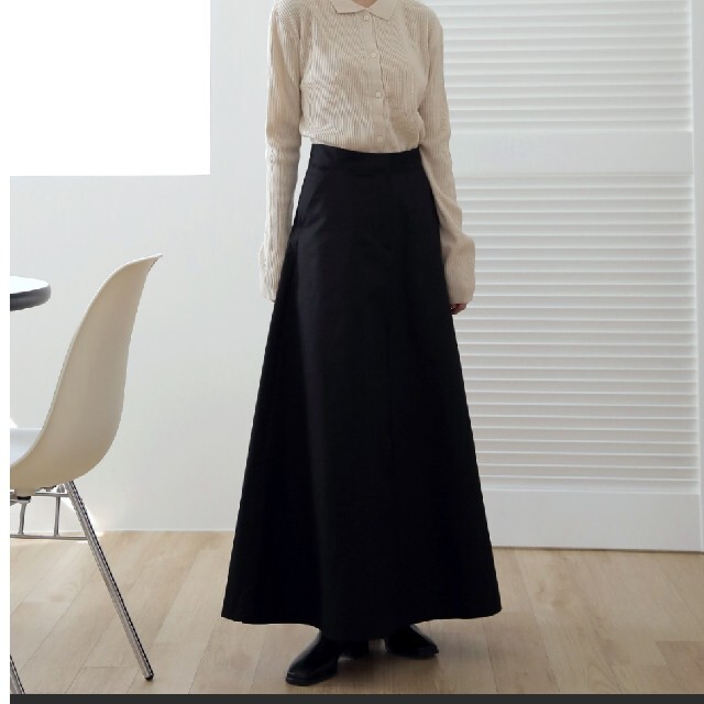 UNE MANSION　コットンAラインロングスカート レディースのスカート(ロングスカート)の商品写真