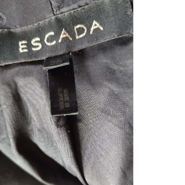 ESCADA(エスカーダ)のESCADA ウールロングコート ブラック Lサイズ レディースのジャケット/アウター(ロングコート)の商品写真