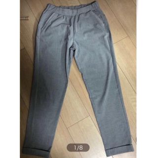 ザラ(ZARA)のZARA グレー　スラックス(スラックス)