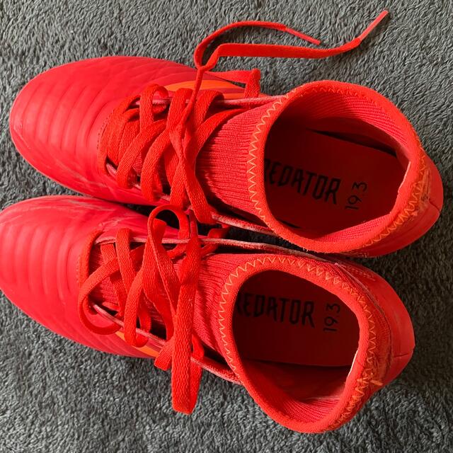 adidas(アディダス)のサッカー　スパイク　ジュニア　21.5cm アディダス スポーツ/アウトドアのサッカー/フットサル(シューズ)の商品写真
