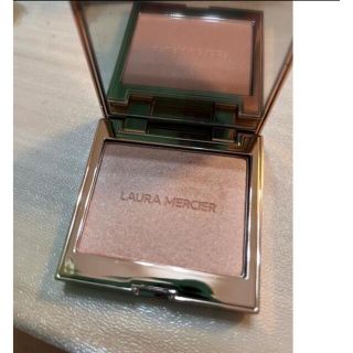 ローラメルシエ(laura mercier)のローラメルシエ　ローズグロウイルミネーター(フェイスカラー)