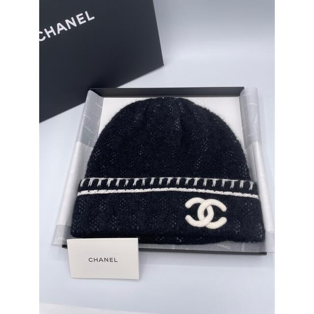 CHANEL(シャネル)の新作新品未使用 シャネル  ビーニー ニットキャップ BTS メンズの帽子(ニット帽/ビーニー)の商品写真