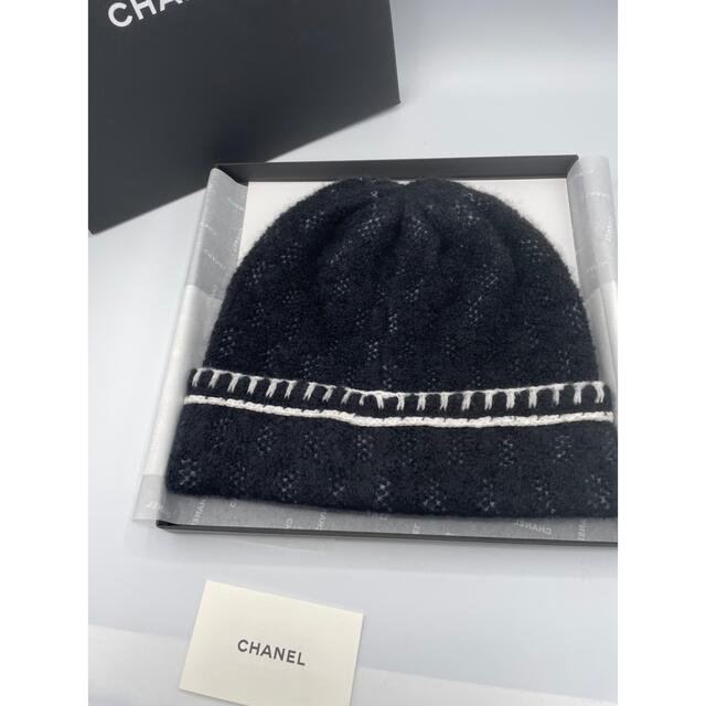 CHANEL(シャネル)の新作新品未使用 シャネル  ビーニー ニットキャップ BTS メンズの帽子(ニット帽/ビーニー)の商品写真