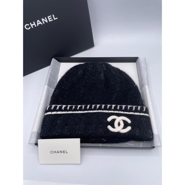 CHANEL(シャネル)の新作新品未使用 シャネル  ビーニー ニットキャップ BTS メンズの帽子(ニット帽/ビーニー)の商品写真