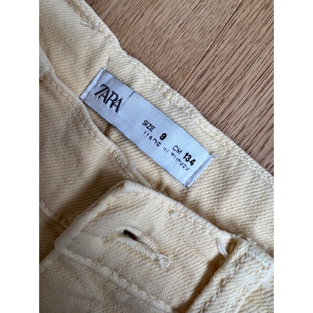 ZARA(ザラ)のZARA  女の子　カラーパンツ キッズ/ベビー/マタニティのキッズ服女の子用(90cm~)(パンツ/スパッツ)の商品写真