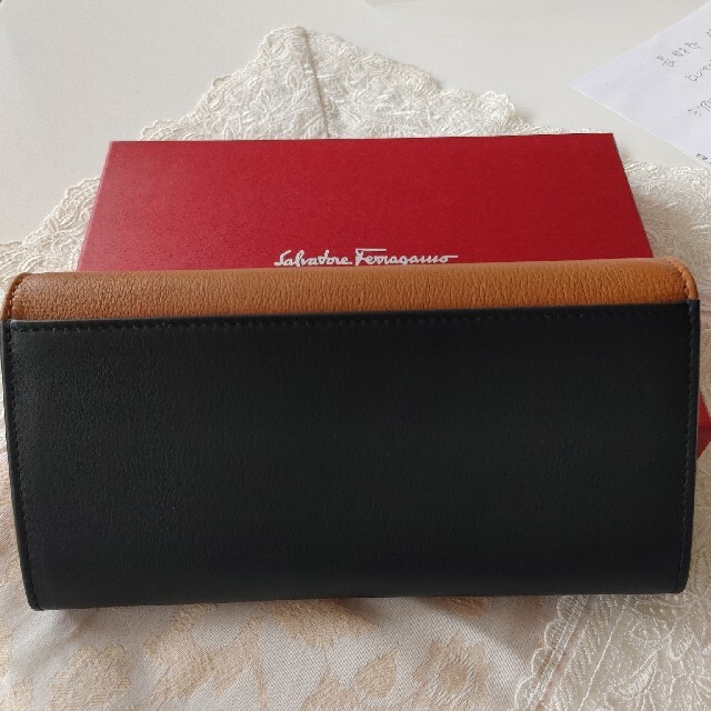 買い純正品 Ferragamo 折り財布 リバイバル バイカラー ダブル