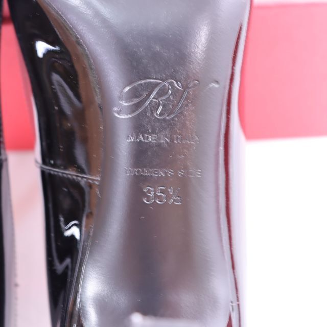 ROGER VIVIER(ロジェヴィヴィエ)のロジェヴィヴィエ　ROGER VIVIER　パンプス　黒 レディースの靴/シューズ(ハイヒール/パンプス)の商品写真