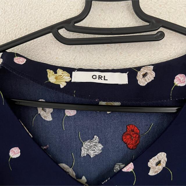 GRL(グレイル)のGRL花柄ブラウス レディースのトップス(シャツ/ブラウス(長袖/七分))の商品写真
