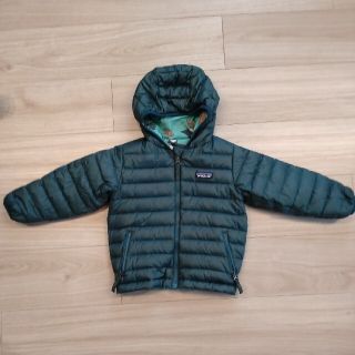 パタゴニア(patagonia)のパタゴニア　ダウンジャケット　3T　リバーシブル(ジャケット/上着)