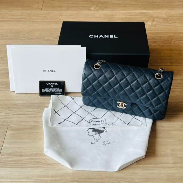 2022最新のスタイル CHANEL シャネル バッグ マトラッセ 25センチ