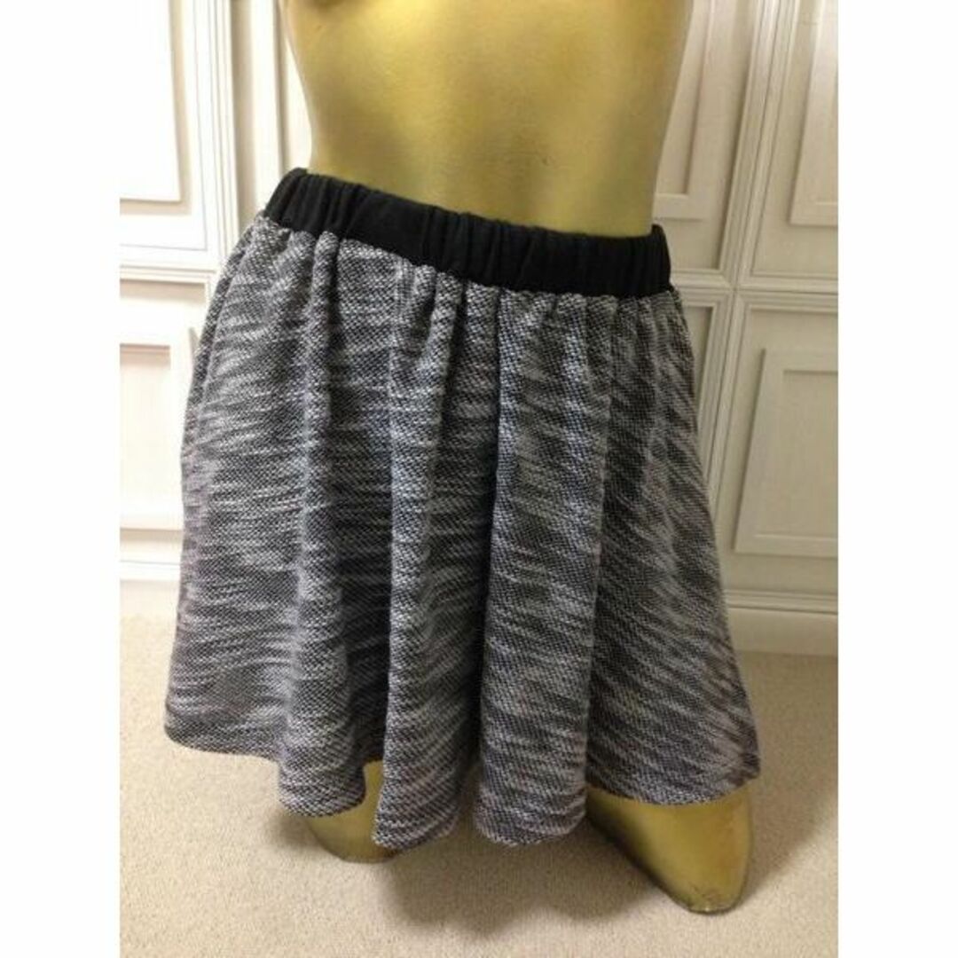 【1508】GLADYS ニット フレア スカート M グレー レディースのスカート(ミニスカート)の商品写真
