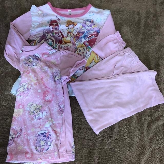 BANDAI(バンダイ)のused プリキュア光るパジャマ キッズ/ベビー/マタニティのキッズ服女の子用(90cm~)(パジャマ)の商品写真