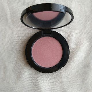 ボビイブラウン(BOBBI BROWN)のボビイブラウン イルミネイティングブロンジングパウダー 02 アンティグア(チーク)