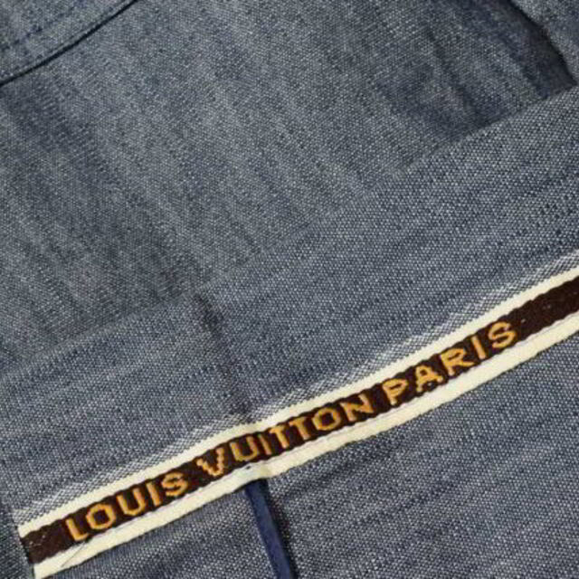 LOUIS VUITTON(ルイヴィトン)のLOUIS VUITTON ボタンダウン デニムスカート レディースのスカート(その他)の商品写真