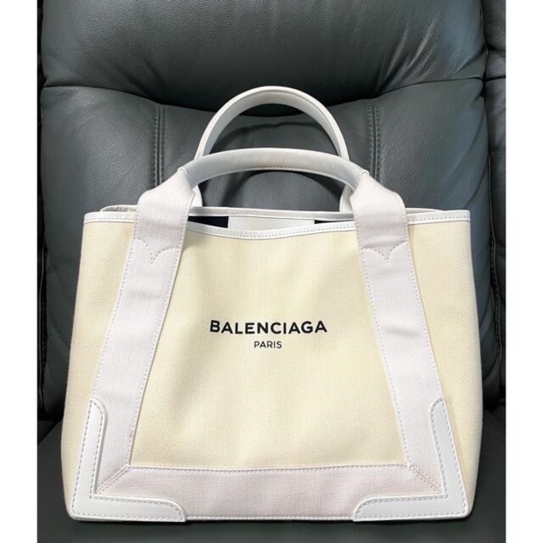 Balenciaga(バレンシアガ)のバレンシアガ　ネイビーカバス　トートバッグ レディースのバッグ(トートバッグ)の商品写真