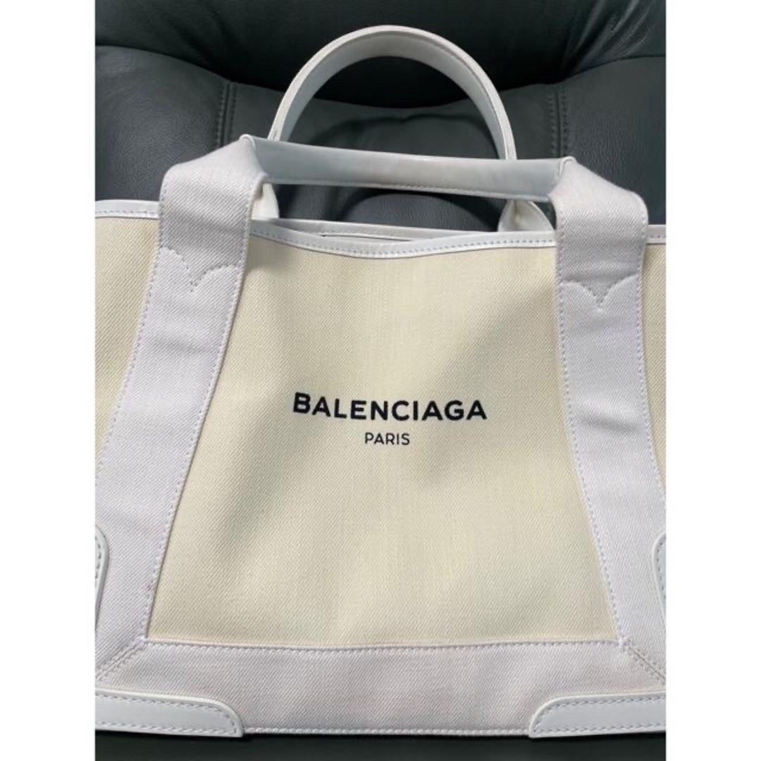 Balenciaga(バレンシアガ)のバレンシアガ　ネイビーカバス　トートバッグ レディースのバッグ(トートバッグ)の商品写真