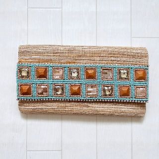 エストネーション(ESTNATION)の新品未使用★ skemo ビーズ刺繍クラッチバッグ かごバッグ(クラッチバッグ)