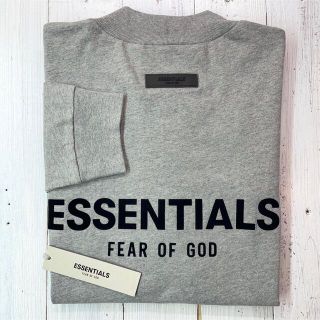 フィアオブゴッド(FEAR OF GOD)の【新作】ESSENTIALS/背中フロッキーロゴ/長袖Tシャツ【M】濃グレー(Tシャツ/カットソー(七分/長袖))