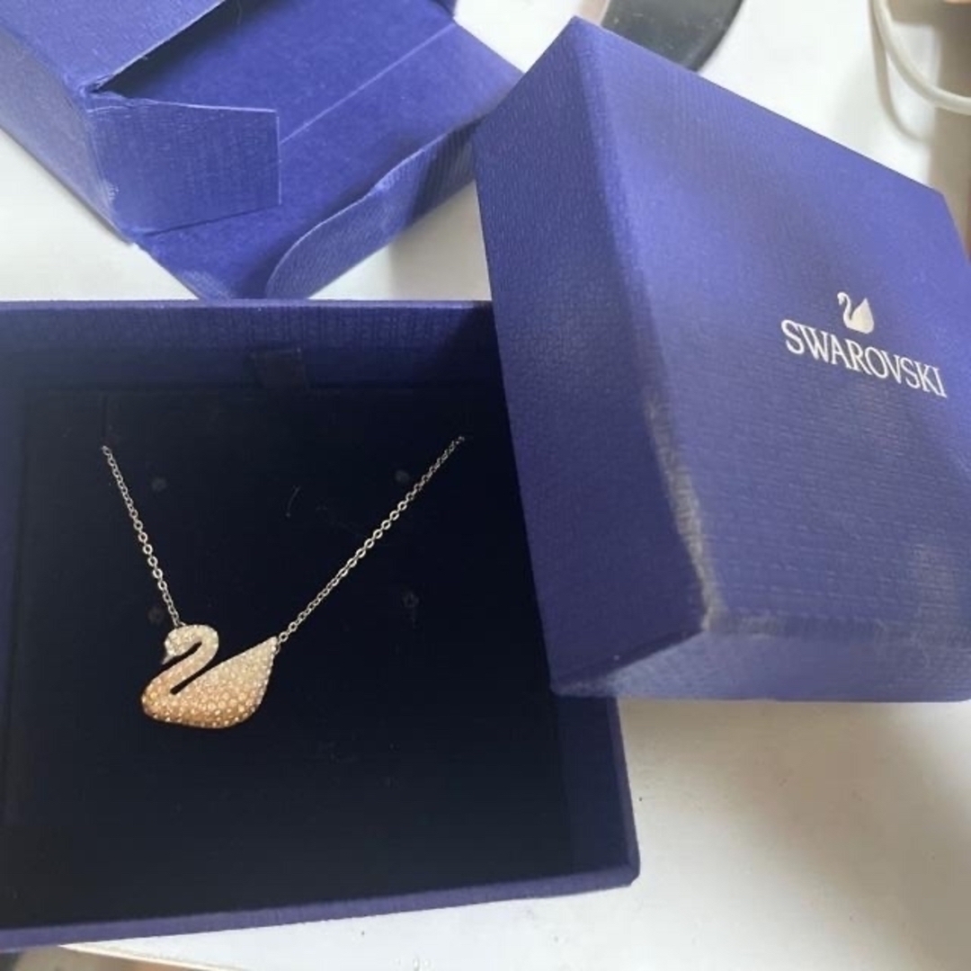 SWAROVSKI スワロフスキー ネックレス　ゴールド　ペンダント