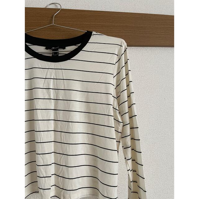 FOREVER 21(フォーエバートゥエンティーワン)のロンT フォーエバー21 レディースのトップス(Tシャツ(長袖/七分))の商品写真