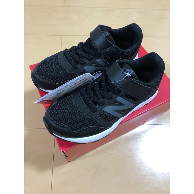 New Balance(ニューバランス)の専用 キッズ/ベビー/マタニティのキッズ靴/シューズ(15cm~)(スニーカー)の商品写真