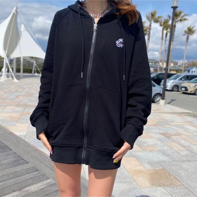 STUSSY(ステューシー)のストリート系女子⭐︎LUSSO SURF ビッグロゴパーカー　Sサイズ☆RVCA レディースのトップス(パーカー)の商品写真