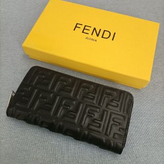 FENDI フェンディ ボトルホルダー ほぼ未使用 人気セール www