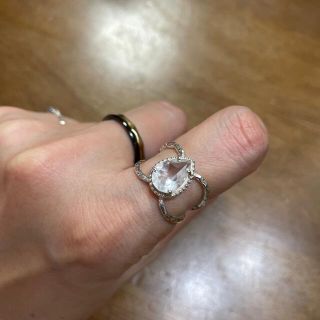 ビジュマム クリスタルクオーツドロップリング💍(リング(指輪))