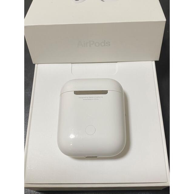 Apple(アップル)のエアーポッズ AirPods 第二世代 充電ケースのみ スマホ/家電/カメラのオーディオ機器(ヘッドフォン/イヤフォン)の商品写真