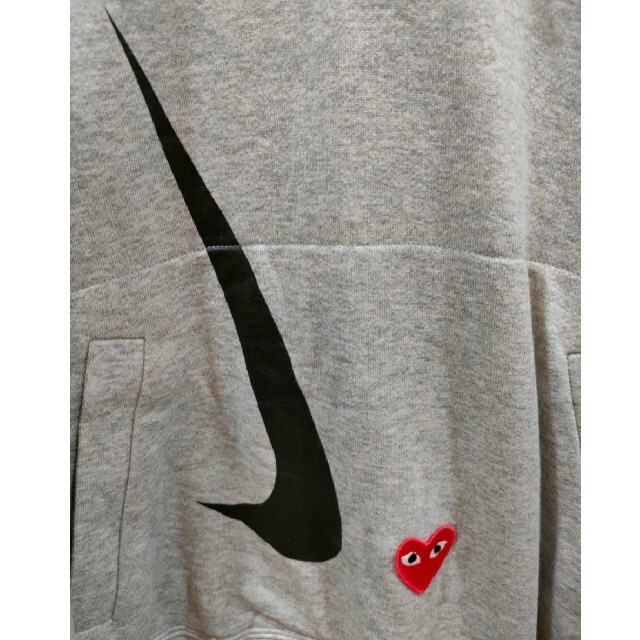 PLAY COMME des GARCONS × NIKEコラボフーディ