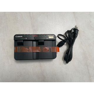Canon　バッテリーチャージャー　LC-E4N(バッテリー/充電器)