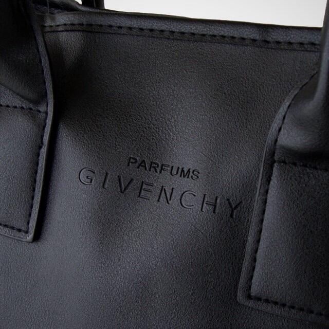 GIVENCHY(ジバンシィ)のGIVENCHY(ジバンシー) ノベルティ　トートバッグ   ブラック レディースのバッグ(トートバッグ)の商品写真