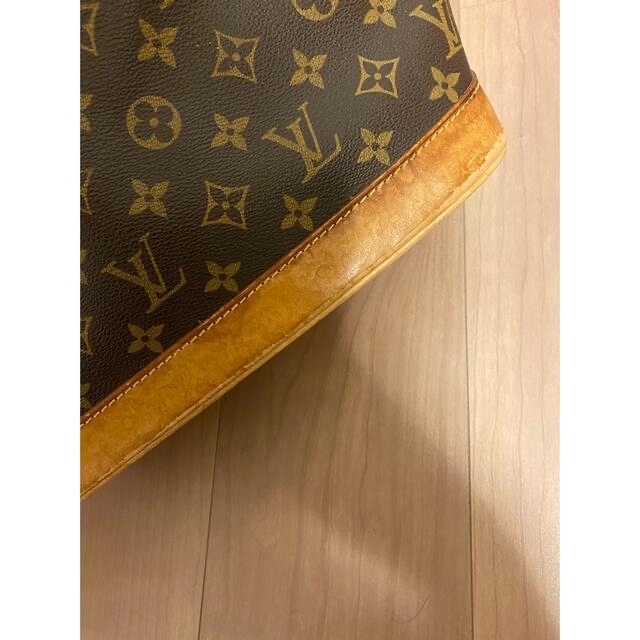 LOUIS VUITTON(ルイヴィトン)の週末値下 ルイヴィトン モノグラム アルマ シリアルナンバー有 レディースのバッグ(ハンドバッグ)の商品写真