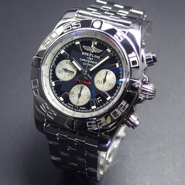 BREITLING(ブライトリング)の美品 国内正規 ブライトリング クロノマット44 A011B67PA ブラック  メンズの時計(腕時計(アナログ))の商品写真