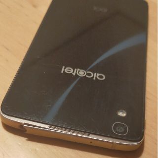 アンドロイド(ANDROID)の難ありスリムスマホ ALCATEL IDOL4(スマートフォン本体)