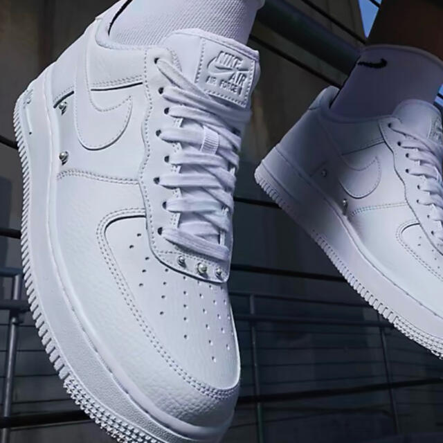 NIKE - ナイキ スニーカー エアフォース パール 23.5cmの通販 by shop